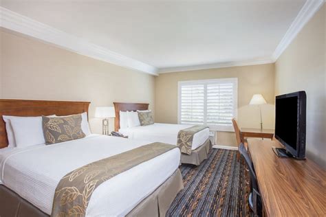 Days Inn by Wyndham San Diego Hotel Circle | San Diego, CA Hotels