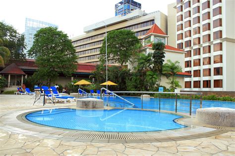 Trader's Hotel Swimming Pool Free Stock Photo - Public Domain Pictures