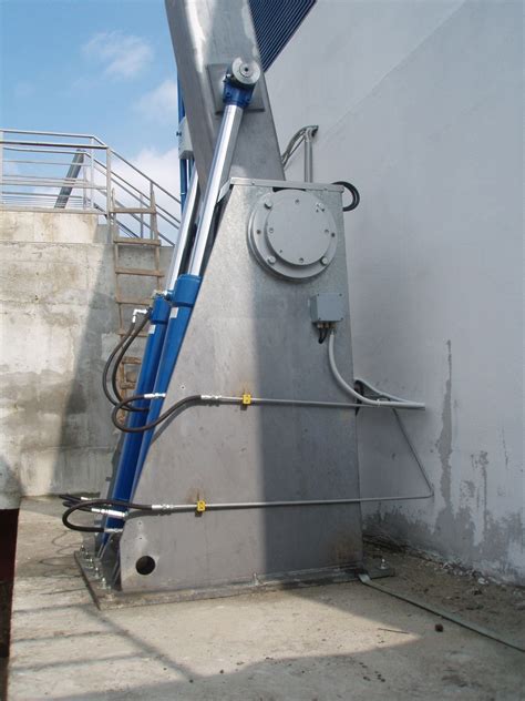 Trash-rack cleaning machines | CINK Hydro - Energy k.s.