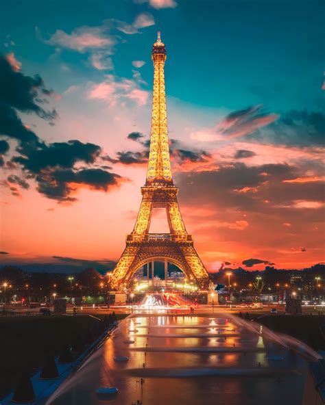 21 Best Paris Hotels with Eiffel Tower View – TravellyClub