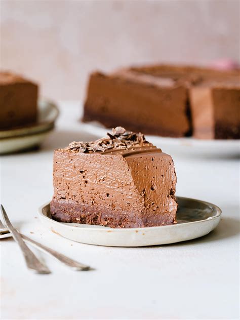 Guinness Chocolate Cheesecake (No-Bake, Vegan) - Vegan Desserts - Addicted to Dates