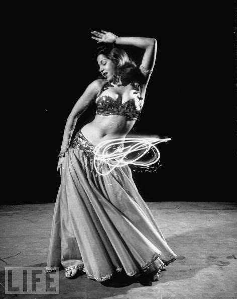 39 Best Vintage Bellydance images | Belly dance, Belly dancers, Vintage ...