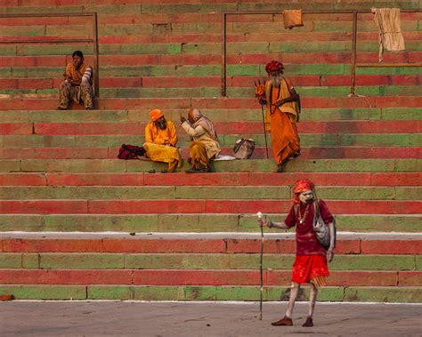 Photography of life on the Ghats of Varanasi - Darter Photography