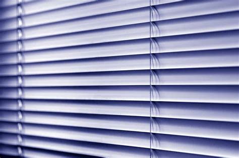 What Color Of Blinds Should I Choose? (5 Tips)