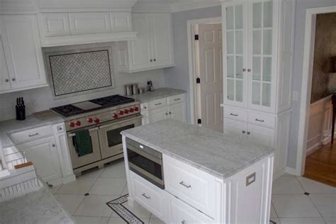 Honed White Carrara Marble Kitchen 01 - Cincinnati StoneWorks