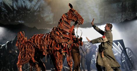 War Horse to Embark on 18-Month U.K. Tour | Playbill