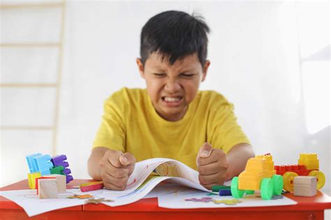 What is the best way to handle my child’s tantrums? | Tufts Now