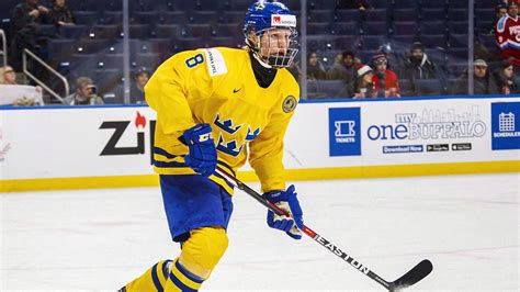 Sabres sign Rasmus Dahlin to entry-level deal