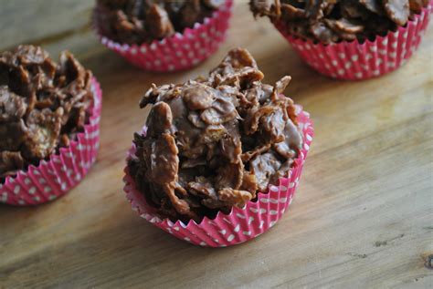 The Best Chocolate Cornflake Cakes Recipe - Student Eats