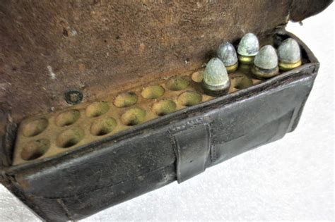 Civil War Burnside carbine cartridge box with FIVE original cartridges left! - Battleground Antiques