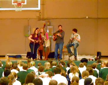 Bearfoot in residence at IBMM - Bluegrass Today