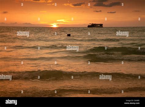 Clearwater beach florida sunset hi-res stock photography and images - Alamy