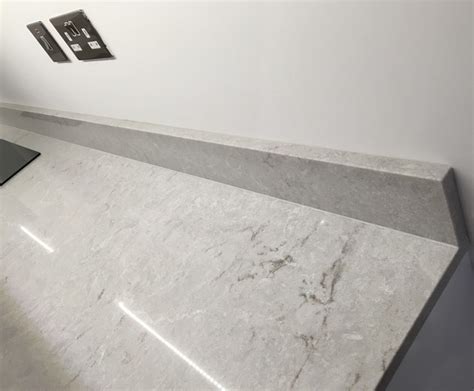 Hammersmith Building in Caesarstone 6131 Bianco Drift Quartz ...