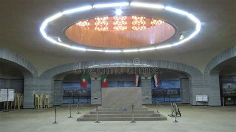 The Cenotaph. Monument in Singapore Editorial Photo - Image of asian ...