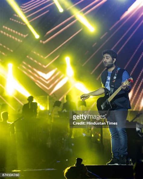 25 Arijit Singh Live In Concert Stock Photos, High-Res Pictures, and Images - Getty Images