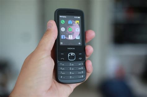 Review: Nokia 225 4G Feature Phone - A Life-Long Hero for Many