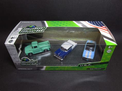 Diecast Hobbist: Greenlight Motor World Diorama U.S.A. 3-PACK