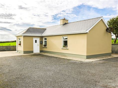 Ireland Pet Friendly Beach Cottages | Dog Friendly Holidays