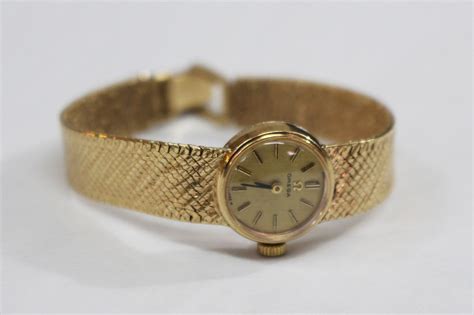 Vintage 1960's 9ct Gold Omega Ladies Wristwatch