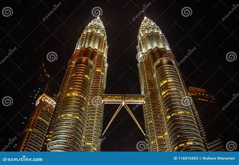 Petronas Towers at night stock image. Image of kualalumpur - 116016353