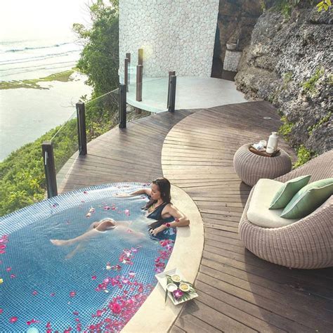 Here’s a list of handpicked affordable, and luxurious day spas for ...