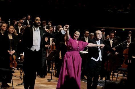 Jonathan Tetelman fait un atterrissage réussi à la Philharmonie de Paris - Toutelaculture