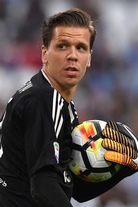 Bianconeri Double century for Szczesny! - Juventus