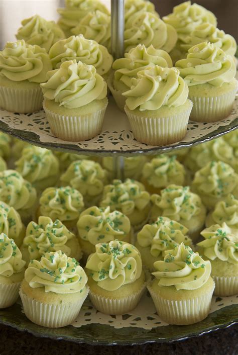 How to Prepare Tasty Paula Deen Key Lime Cupcakes - The Healthy Cake Recipes