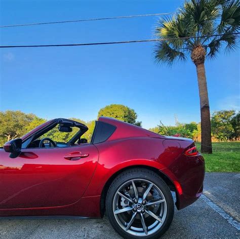 2023 Mazda MX-5 Miata RF: A Pure Driving Pleasure