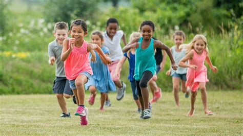 Don't rob your kids of outdoors free play -- they need it | Fox News