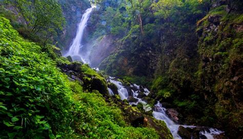 10 Spectacular Waterfalls to Explore in Thailand - lifeberrys.com