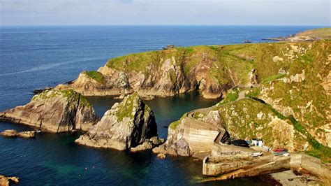 Dunquin Harbour, Ireland's Sheep Highway - TravelLatte