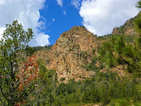 Otowi: Cheyenne Mountain State Park -North Talon Trail 9/3/11