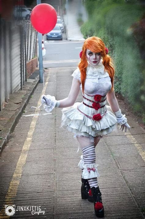 These Pennywise Cosplays Will Both Intrigue And Confuse You | Halloween ...