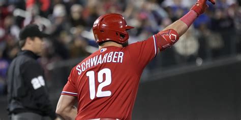 Kyle Schwarber sets new career high in home runs with 47