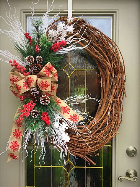 Pin by Nikole Lutz on wreaths | Christmas wreaths, Holiday decor, Wreaths