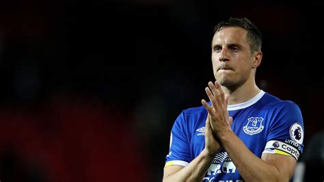 Phil Jagielka and Michael Everton to miss Everton's game with Apollon Limassol | Football News ...