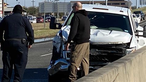 1 dead, 1 hurt after wreck on Highway 69 near Central Mall | 12newsnow.com