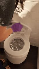 How to empty and install Cartridges in Laveo Dry flush Toilet ...