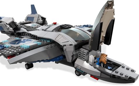 Lego 6869 Quinjet Aerial Battle - Lego Marvel set for sale best price