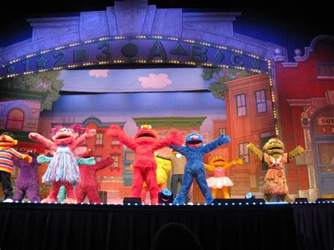 SCSlagels: Sesame Street Live! Elmo Makes Music