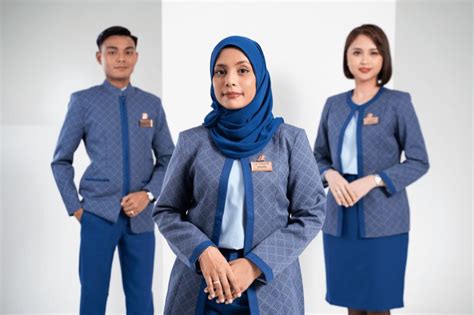 Ground staff of Malaysia Airlines receives new uniform – Prettybusiness ...