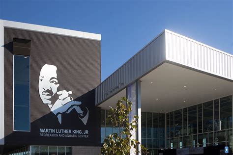 Martin Luther King, Jr. Natatorium Reopens In Atlanta – WABE