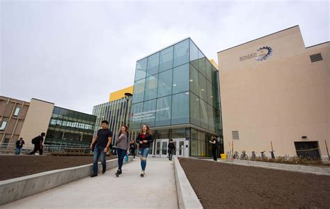 Top Schools For Engineering In Canada 2018 - University Magazine