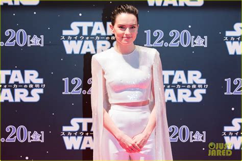 Daisy Ridley Says 'Star Wars: The Rise of Skywalker' Feels Like The ...