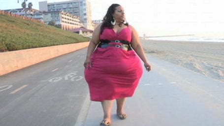 Meet the woman with the "World's largest hips" | The Voice Online