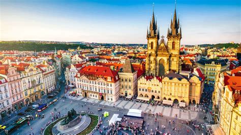 Custom Study Abroad to the Czech Republic | WorldStrides