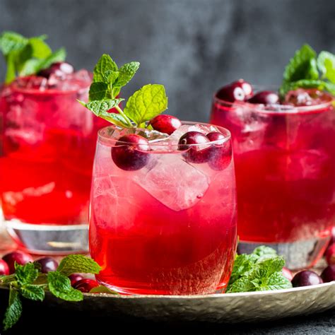 Cocktail Natalizi, 5 Idee per Preparare un Party Natalizio Indimenticabile