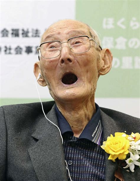 World's oldest man says smiling is his secret to 112 years - Good Morning America