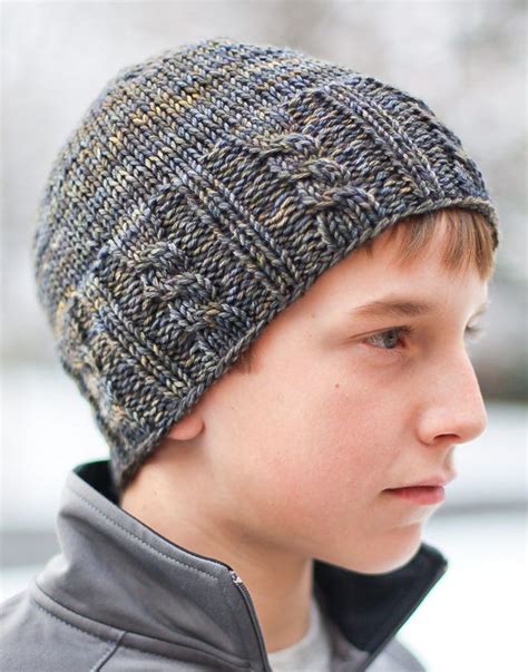 cable knit hat - VenkataNancy